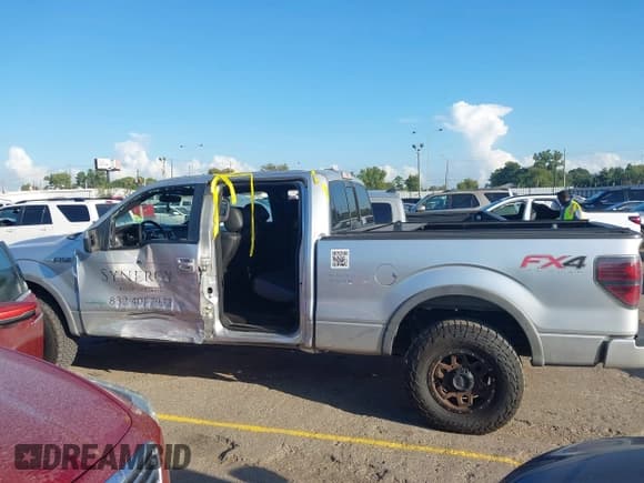 ✅ 2014 Ford F-150 XL • VIN: 1FTFW1ET5EFC49903 • Lot: 43388247. Listed on IAAI with 136,332 mi. Free auction sales archive from the USA and detailed vehicle history report at DreamBid. Image 15.
