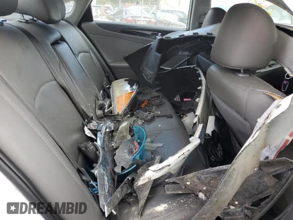 ✅ 2014 Hyundai Sonata SE • VIN: 5NPEC4AC7EH834919 • Lot: 74460344. Listed on Copart with Not provided. Free auction sales archive from the USA and detailed vehicle history report at DreamBid. Image 10.