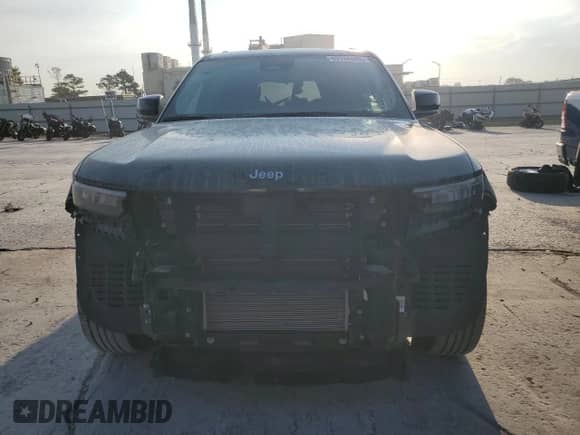 2024 Jeep Grand Cherokee Laredo X with VIN 1C4RJGAG6RC709276, listed as a Copart auction lot 80744885 with 28,238 mi miles and Salvage title. Bid and sale history available at DreamBid. Image 5.