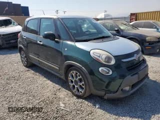 ✅ 2014 FIAT 500L Trekking • VIN: ZFBCFADH4EZ010196 • Lot: 62566094. Listed on Copart with 128,519 mi. Free auction sales archive from the USA and detailed vehicle history report at DreamBid. Image 4.