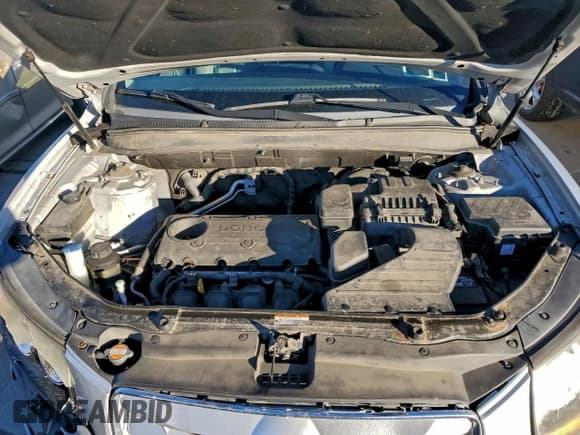 ✅ 2011 Hyundai Santa Fe GLS • VIN: 5XYZGDAB1BG078956 • Lot: 94913475. Wystawiony na Copart z przebiegiem 94 961 mil. Bezpłatny archiwum sprzedaży aukcyjnych z USA i szczegółowy raport historii pojazdu na DreamBid. Zdjęcie 12.