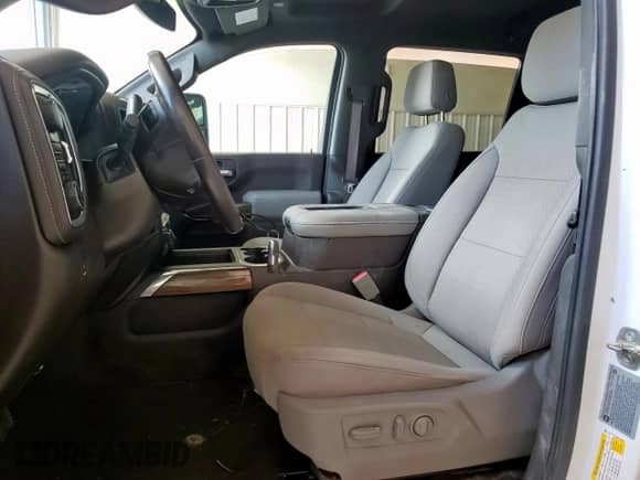 2021 Chevrolet Silverado 3500HD LT z VIN 1GC4YTEY5MF264828, wystawiony jako Copart lot #64197065 z przebiegiem Nie podano mil oraz Szkoda całkowita • Salvage title. Historia ofert i sprzedaży dostępna na DreamBid. Obrazek 7.