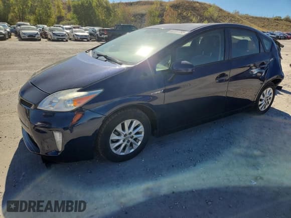 ✅ 2015 Toyota Prius Four • VIN: JTDKN3DU1F1918903 • Лот: 82227795. Опубликован ранее на Copart с пробегом 149 518 миль. Бесплатный доступ к архиву аукционных продаж из США и подробный отчёт об истории автомобиля на DreamBid. Изображение 1.