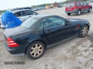 ✅ 1999 Mercedes-Benz SLK 230/320 • VIN: WDBKK47F0XF086064 • Lot: 42223522. Wystawiony na IAAI z przebiegiem 166 381 mil. Bezpłatny archiwum sprzedaży aukcyjnych z USA i szczegółowy raport historii pojazdu na DreamBid. Zdjęcie 4.