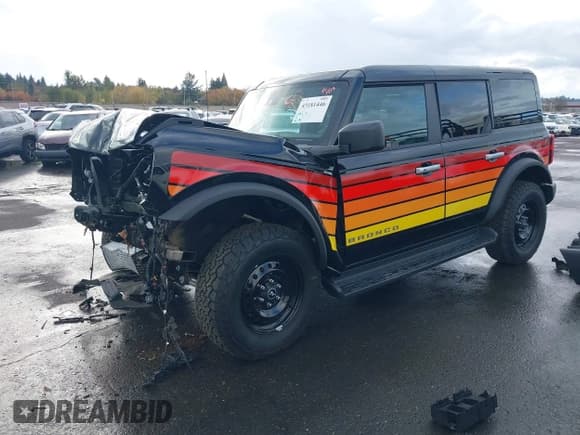 ✅ 2025 Ford Bronco Big Bend • VIN: 1FMDE7BH2SLA65623 • Lot: 43181446. Wystawiony na IAAI z przebiegiem 554 mil. Bezpłatny archiwum sprzedaży aukcyjnych z USA i szczegółowy raport historii pojazdu na DreamBid. Zdjęcie 2.