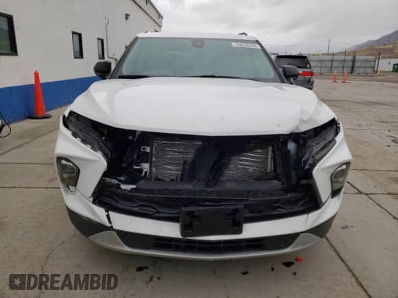 2023 Chevrolet Blazer LT z VIN 3GNKBHR46PS224150, wystawiony jako Copart lot #75610233 z przebiegiem Nie podano mil oraz . Historia ofert i sprzedaży dostępna na DreamBid. Obrazek 5.