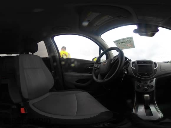 2016 Chevrolet Trax LT z VIN 3GNCJLSB2GL253948, wystawiony jako IAAI lot #43400648 z przebiegiem 96 608 mil mil oraz . Historia ofert i sprzedaży dostępna na DreamBid. Obrazek 18.