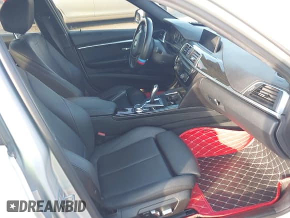 ✅ 2017 BMW 3 Series 330e • VIN: WBA8E1C31HA029655 • Lot: 43720229. Listed on IAAI with 96,416 mi. Free auction sales archive from the USA and detailed vehicle history report at DreamBid. Image 5.