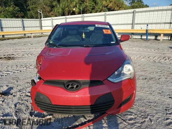 ✅ 2013 Hyundai Veloster w/Black Int • VIN: KMHTC6AD7DU089245 • Lot: 86799324. Wystawiony na Copart z przebiegiem Nie podano. Bezpłatny archiwum sprzedaży aukcyjnych z USA i szczegółowy raport historii pojazdu na DreamBid. Zdjęcie 5.