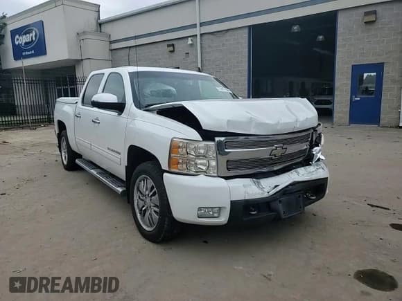 ✅ 2011 Chevrolet Silverado 1500 LTZ • VIN: 3GCPKTE32BG215195 • Lot: 72877944. Listed on Copart with 180,611 mi. Free auction sales archive from the USA and detailed vehicle history report at DreamBid. Image 11.