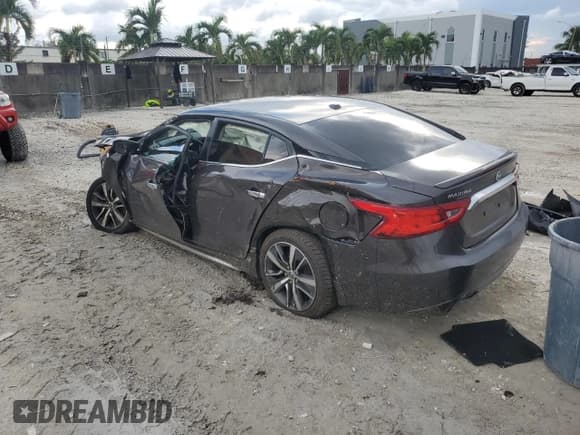 ✅ 2016 Nissan Maxima S • VIN: 1N4AA6AP9GC435291 • Lot: 82421245. Listed on Copart with 92,205 mi. Free auction sales archive from the USA and detailed vehicle history report at DreamBid. Image 2.