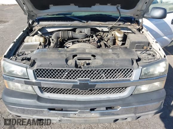 ✅ 2004 Chevrolet Silverado 1500 Work Truck • VIN: 1GCEC14X94Z293893 • Lot: 43321326. Wystawiony na IAAI z przebiegiem 174 845 mil. Bezpłatny archiwum sprzedaży aukcyjnych z USA i szczegółowy raport historii pojazdu na DreamBid. Zdjęcie 10.