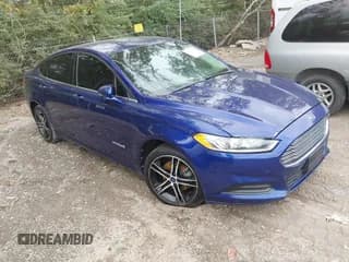 ✅ 2013 Ford Fusion SE Hybrid • VIN: 3FA6P0LU6DR217648 • Lot: 43521015. Wystawiony na IAAI z przebiegiem 172 358 mil. Bezpłatny archiwum sprzedaży aukcyjnych z USA i szczegółowy raport historii pojazdu na DreamBid. Zdjęcie 1.