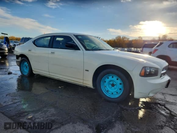 ✅ 2006 Dodge Charger • VIN: 2B3KA43G06H152582 • Лот: 90123285. Опубликован ранее на Copart с пробегом 259 982 миль. Бесплатный доступ к архиву аукционных продаж из США и подробный отчёт об истории автомобиля на DreamBid. Изображение 4.