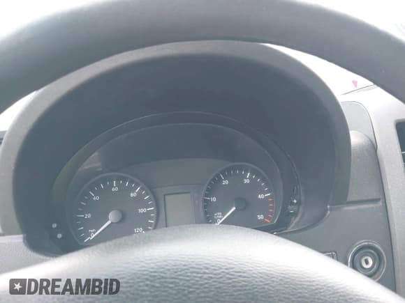 ✅ 2011 Mercedes-Benz Sprinter Cargo • VIN: WD3PE8CB2B5587023 • Lot: 42766848. Wystawiony na IAAI z przebiegiem Nie podano. Bezpłatny archiwum sprzedaży aukcyjnych z USA i szczegółowy raport historii pojazdu na DreamBid. Zdjęcie 7.