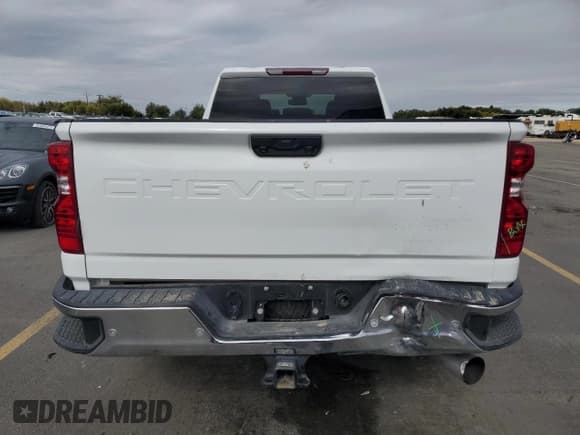 ✅ 2025 Chevrolet Silverado 3500 • VIN: 1GC4KSEY8SF109635 • Lot: 82003885. Listed on Copart with 12,357 mi. Free auction sales archive from the USA and detailed vehicle history report at DreamBid. Image 6.