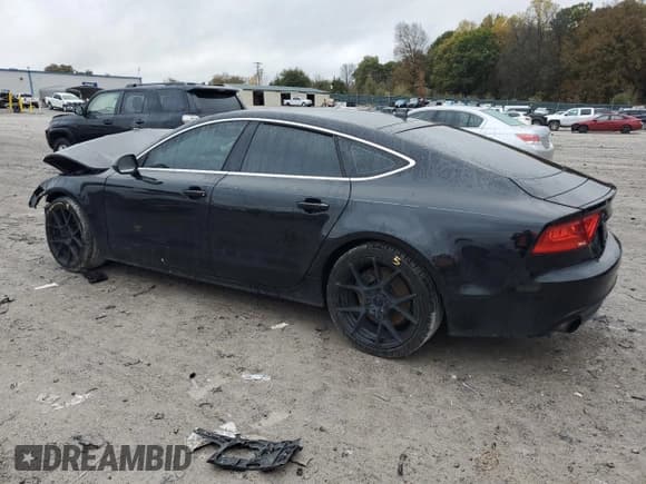 ✅ 2014 Audi A7 Premium Plus • VIN: WAUWGAFC9EN072724 • Lot: 90604275. Wystawiony na Copart z przebiegiem 177 729 mil. Bezpłatny archiwum sprzedaży aukcyjnych z USA i szczegółowy raport historii pojazdu na DreamBid. Zdjęcie 2.