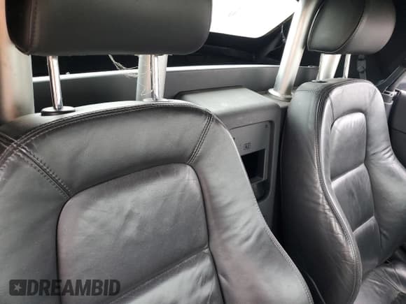 ✅ 2005 Audi TT • VIN: TRUTC28N551003385 • Lot: 47131125. Listed on Copart with 102,278 mi. Free auction sales archive from the USA and detailed vehicle history report at DreamBid. Image 10.