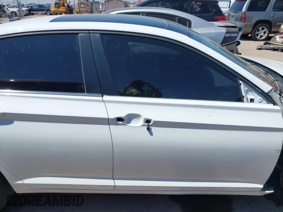 ✅ 2021 Volkswagen Jetta SEL • VIN: 3VWE57BU1MM082417 • Лот: 43192106. Опубликован ранее на IAAI с пробегом 76 936 миль. Бесплатный доступ к архиву аукционных продаж из США и подробный отчёт об истории автомобиля на DreamBid. Изображение 14.