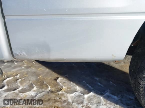 ✅ 2011 Ford F-150 XL • VIN: 1FTMF1CM4BFB87361 • Lot: 43825056. Listed on IAAI with 143,459 mi. Free auction sales archive from the USA and detailed vehicle history report at DreamBid. Image 14.