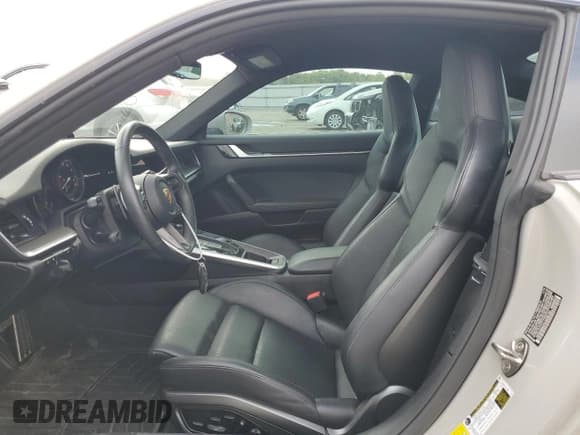 ✅ 2020 Porsche 911 Carrera S • VIN: WP0AB2A96LS228150 • Lot: 71468814. Listed on Copart with 23,818 mi. Free auction sales archive from the USA and detailed vehicle history report at DreamBid. Image 7.