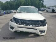 ✅ 2018 Jeep Compass Latitude • VIN: 3C4NJCBB3JT468182 • Lot: 68586175. Wystawiony na Copart z przebiegiem 61 068 mil. Bezpłatny archiwum sprzedaży aukcyjnych z USA i szczegółowy raport historii pojazdu na DreamBid. Zdjęcie 14.