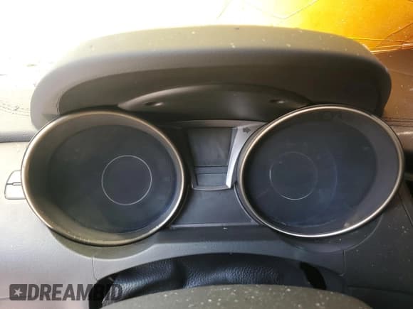 ✅ 2013 Hyundai Genesis Coupe 2.0T • VIN: KMHHT6KD2DU109907 • Lot: 69308955. Wystawiony na Copart z przebiegiem Nie podano. Bezpłatny archiwum sprzedaży aukcyjnych z USA i szczegółowy raport historii pojazdu na DreamBid. Zdjęcie 9.