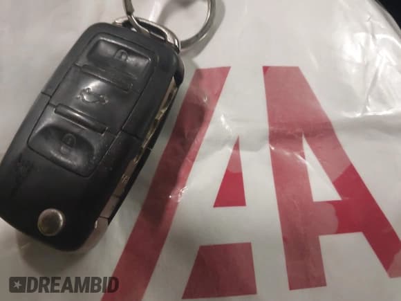 ✅ 2004 Volkswagen Beetle GLS • VIN: 3VWCM21Y04M310280 • Lot: 43888915. Listed on IAAI with 108,388 mi. Free auction sales archive from the USA and detailed vehicle history report at DreamBid. Image 11.