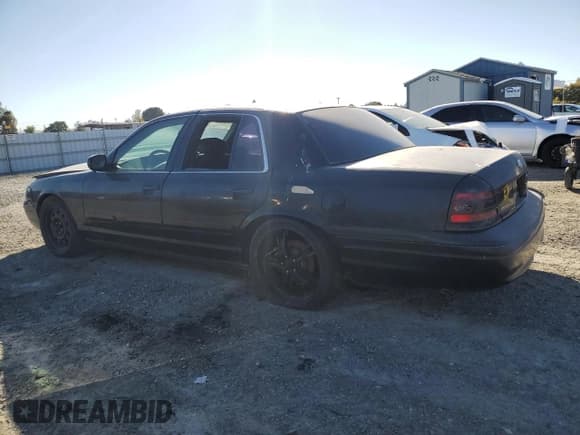 ✅ 2006 Ford Police Interceptor • VIN: 2FAFP71W36X132560 • Lot: 84979295. Wystawiony na Copart z przebiegiem 130 902 mil. Bezpłatny archiwum sprzedaży aukcyjnych z USA i szczegółowy raport historii pojazdu na DreamBid. Zdjęcie 2.