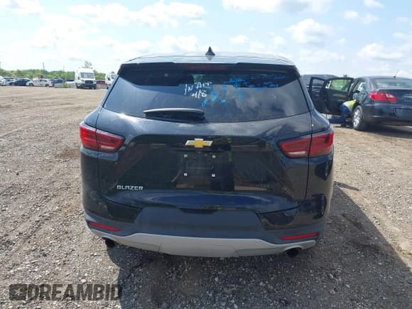 ✅ 2023 Chevrolet Blazer LT • VIN: 3GNKBCR43PS219667 • Lot: 42473000. Listed on IAAI with 65,815 mi. Free auction sales archive from the USA and detailed vehicle history report at DreamBid. Image 16.