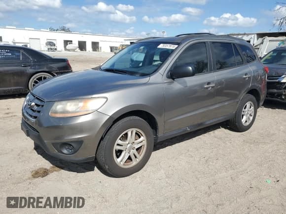 ✅ 2011 Hyundai Santa Fe GLS • VIN: 5XYZG3AB9BG016554 • Lot: 79357974. Listed on Copart with 144,047 mi. Free auction sales archive from the USA and detailed vehicle history report at DreamBid. Image 1.