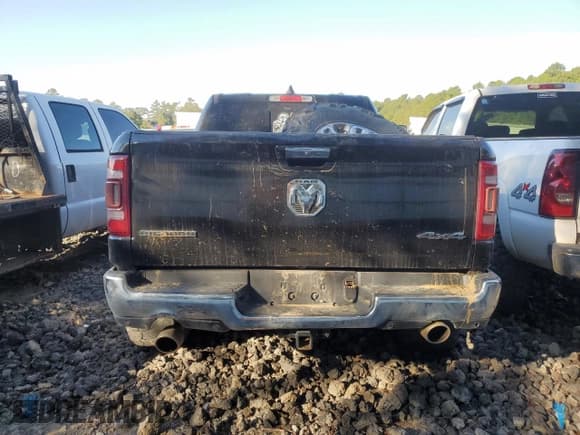 ✅ 2019 Ram 1500 Big Horn • VIN: 1C6SRFFT7KN654977 • Lot: 86825825. Wystawiony na Copart z przebiegiem 94 239 mil. Bezpłatny archiwum sprzedaży aukcyjnych z USA i szczegółowy raport historii pojazdu na DreamBid. Zdjęcie 6.