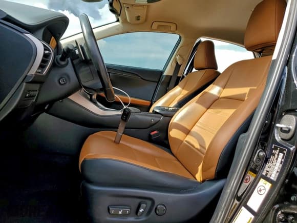 ✅ 2020 Lexus NX 300 • VIN: JTJAARBZ8L2165480 • Lot: 94945615. Wystawiony na Copart z przebiegiem 63 979 mil. Bezpłatny archiwum sprzedaży aukcyjnych z USA i szczegółowy raport historii pojazdu na DreamBid. Zdjęcie 7.