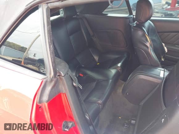 2014 Ford Mustang V6 с VIN 1ZVBP8EMXE5245569, выставлен на аукционе IAAI как лот 43398061 с пробегом Не указан миль и . История ставок и продаж доступна на DreamBid. Изображение 8.