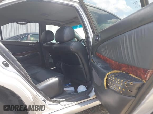 ✅ 1999 Acura TL • VIN: 19UUA5641XA041751 • Lot: 42410903. Listed on IAAI with 268,531 mi. Free auction sales archive from the USA and detailed vehicle history report at DreamBid. Image 8.