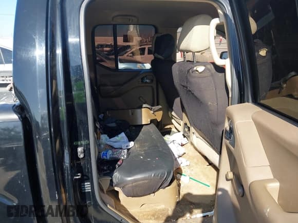 ✅ 2005 Nissan Frontier SE • VIN: 1N6AD07U95C400417 • Лот: 43662835. Опубликован ранее на IAAI с пробегом 203 215 миль. Бесплатный доступ к архиву аукционных продаж из США и подробный отчёт об истории автомобиля на DreamBid. Изображение 8.