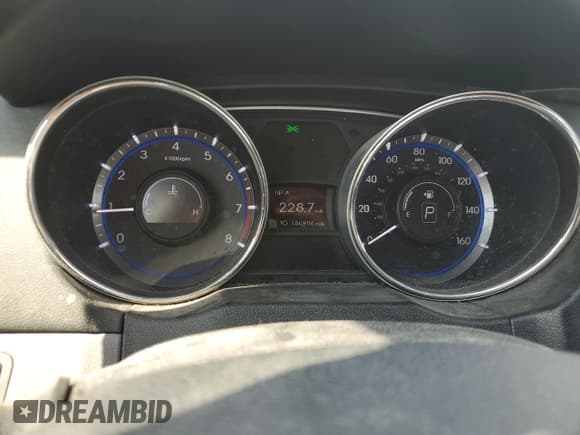 ✅ 2014 Hyundai Sonata GLS • VIN: 5NPEB4AC5EH910947 • Lot: 64446634. Wystawiony na Copart z przebiegiem 150 906 mil. Bezpłatny archiwum sprzedaży aukcyjnych z USA i szczegółowy raport historii pojazdu na DreamBid. Zdjęcie 9.