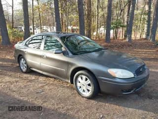 ✅ 2003 Ford Taurus SEL Deluxe • VIN: 1FAHP56S43A107867 • Lot: 43830479. Wystawiony na IAAI z przebiegiem 218 086 mil. Bezpłatny archiwum sprzedaży aukcyjnych z USA i szczegółowy raport historii pojazdu na DreamBid. Zdjęcie 1.