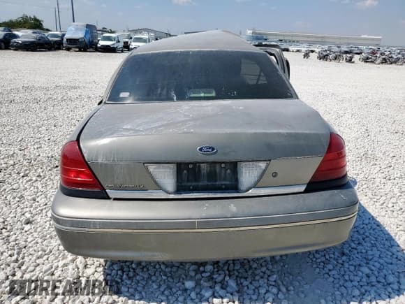 ✅ 2003 Ford Crown Victoria LX • VIN: 2FAHP74W93X154854 • Лот: 85175165. Опубликован ранее на Copart с пробегом Не указан. Бесплатный доступ к архиву аукционных продаж из США и подробный отчёт об истории автомобиля на DreamBid. Изображение 6.