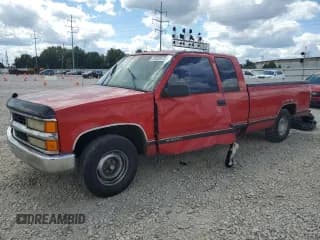 ✅ 1998 Chevrolet Silverado 1500 • VIN: 1GCEC19R2WE165144 • Lot: 70020375. Wystawiony na Copart z przebiegiem 354 838 mil. Bezpłatny archiwum sprzedaży aukcyjnych z USA i szczegółowy raport historii pojazdu na DreamBid. Zdjęcie 1.