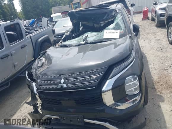 2023 Mitsubishi Outlander SE with VIN JA4T5UA94PZ045722, listed as a IAAI auction lot 43088606 with 49,555 mi miles and . Bid and sale history available at DreamBid. Image 11.