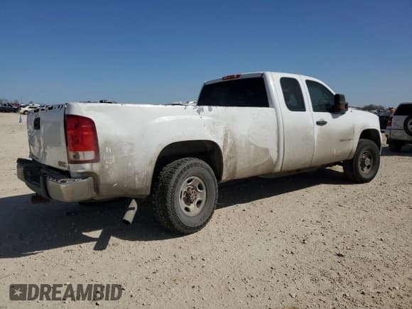 ✅ 2007 GMC Sierra 2500HD SLE1 • VIN: 1GTHC29K57E523201 • Лот: 48001695. Опубликован ранее на Copart с пробегом 222 977 миль. Бесплатный доступ к архиву аукционных продаж из США и подробный отчёт об истории автомобиля на DreamBid. Изображение 3.