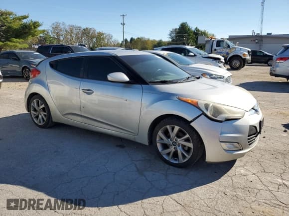 ✅ 2017 Hyundai Veloster • VIN: KMHTC6ADXHU306082 • Лот: 75651444. Опубликован ранее на Copart с пробегом 145 959 миль. Бесплатный доступ к архиву аукционных продаж из США и подробный отчёт об истории автомобиля на DreamBid. Изображение 4.