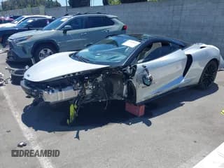 ✅ 2020 McLaren GT • VIN: SBM22GCA4LW000219 • Lot: 42800856. Wystawiony na IAAI z przebiegiem 13 018 mil. Bezpłatny archiwum sprzedaży aukcyjnych z USA i szczegółowy raport historii pojazdu na DreamBid. Zdjęcie 6.