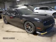 ✅ 2016 Dodge Challenger SRT 392 • VIN: 2C3CDZDJ0GH345838 • Lot: 47126504. Wystawiony na Copart z przebiegiem 82 415 mil. Bezpłatny archiwum sprzedaży aukcyjnych z USA i szczegółowy raport historii pojazdu na DreamBid. Zdjęcie 4.