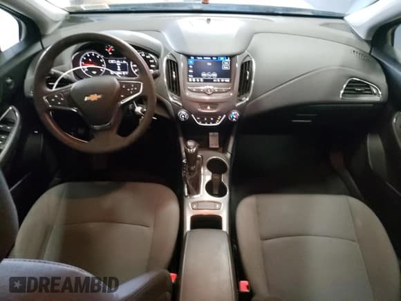 ✅ 2019 Chevrolet Cruze LT • VIN: 1G1BE5SM6K7133095 • Лот: 39831203. Опубликован ранее на Copart с пробегом 43 960 миль. Бесплатный доступ к архиву аукционных продаж из США и подробный отчёт об истории автомобиля на DreamBid. Изображение 8.