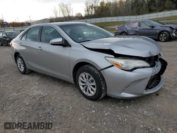 ✅ 2016 Toyota Camry LE • VIN: 4T4BF1FK5GR564253 • Лот: 91554055. Опубликован ранее на Copart с пробегом 137 747 миль. Бесплатный доступ к архиву аукционных продаж из США и подробный отчёт об истории автомобиля на DreamBid. Изображение 4.