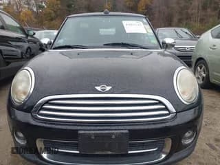 ✅ 2011 MINI Convertible • VIN: WMWZN3C55BTZ89560 • Lot: 43603143. Wystawiony na IAAI z przebiegiem 96 595 mil. Bezpłatny archiwum sprzedaży aukcyjnych z USA i szczegółowy raport historii pojazdu na DreamBid. Zdjęcie 6.