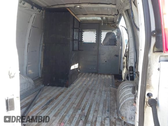 ✅ 2005 Chevrolet Express Cargo • VIN: 1GCGG25V751250573 • Лот: 42853424. Опубликован ранее на IAAI с пробегом 289 330 миль. Бесплатный доступ к архиву аукционных продаж из США и подробный отчёт об истории автомобиля на DreamBid. Изображение 8.