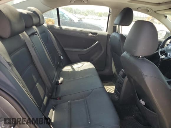 ✅ 2011 Volkswagen Jetta SE • VIN: 3VWDX7AJXBM306665 • Lot: 61987355. Listed on Copart with 155,404 mi. Free auction sales archive from the USA and detailed vehicle history report at DreamBid. Image 10.